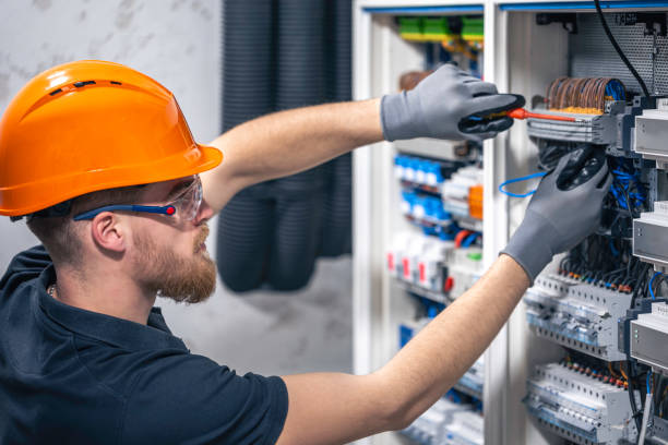 Best Emergency Electrician Near Me  in North Lynnwood, WA